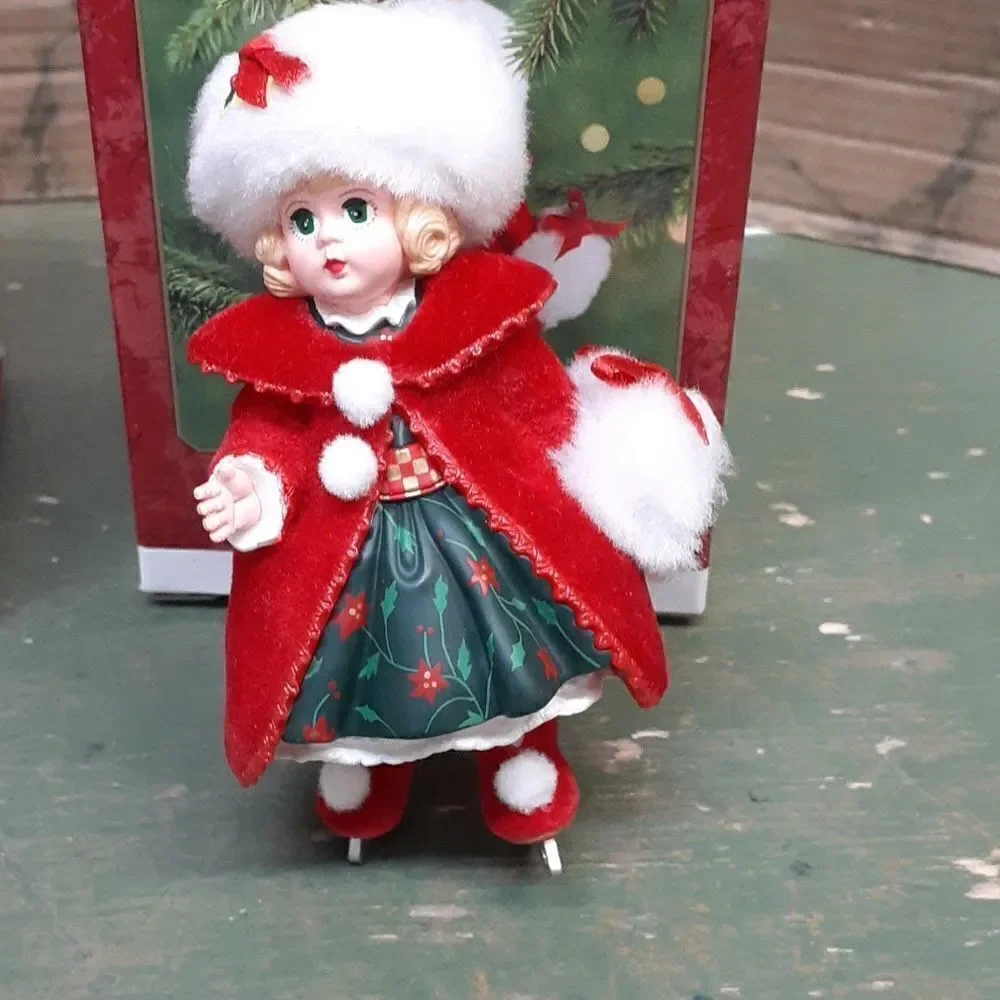 Bundle of 3‎ Hallmark Keepsake Madame Alexander ornaments.
